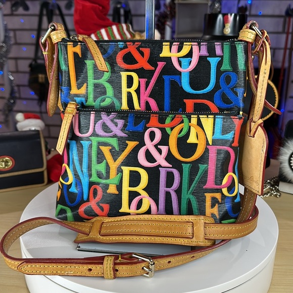 Dooney & Bourke Handbags - 💥$3 - FE845 - DOONEY & BOURKE